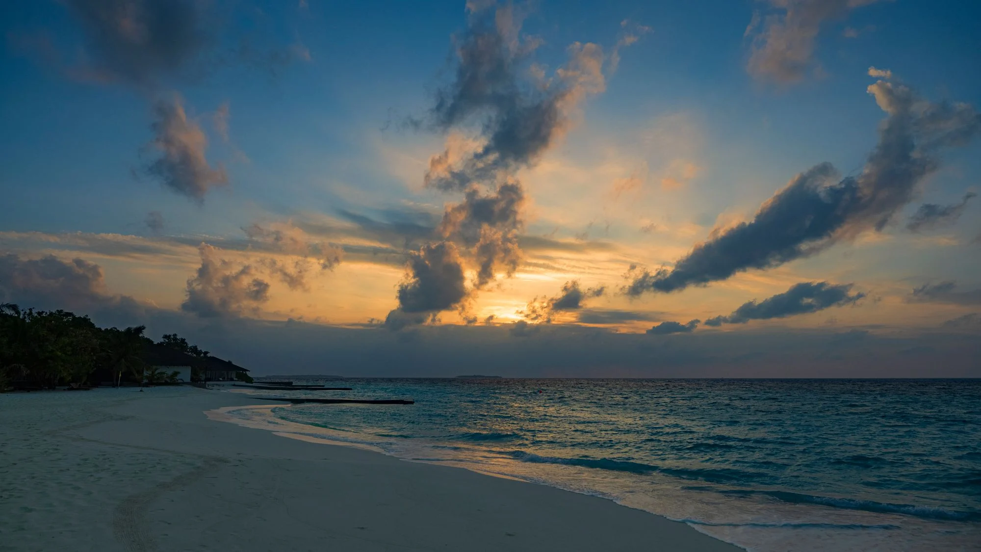 Sunset on a quiet Maldivian beach