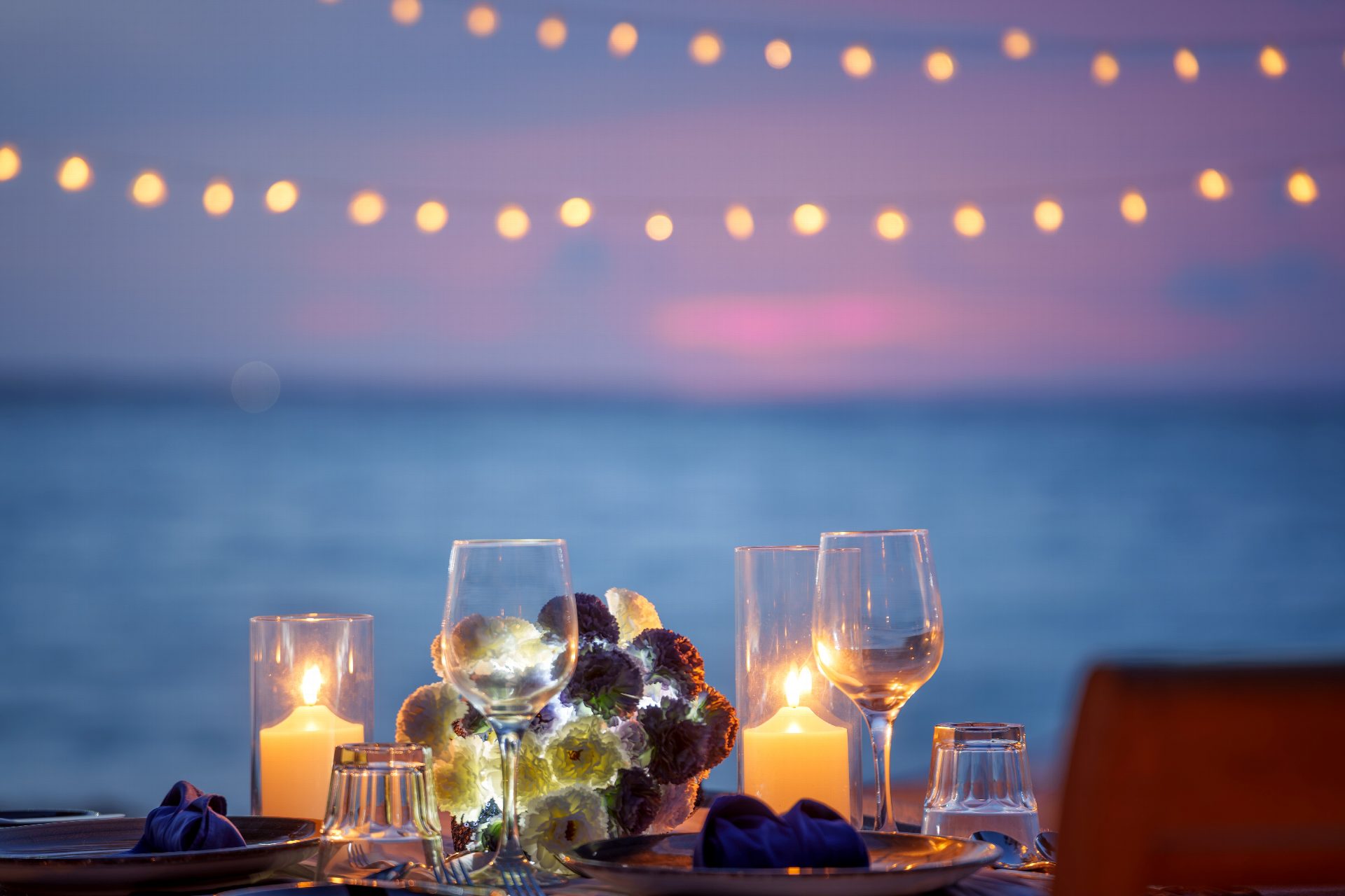 Dinner by the Tide